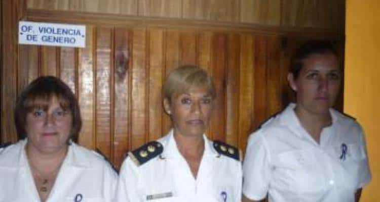 Cuatro mujeres policías para la violencia de género