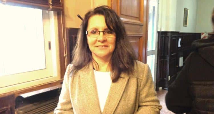Polémica Cuñer – Mora: exdirectora de Educación pidió “un click” para hacer “desaparecer” a quien “estuvo sentada durante toda una gestión”