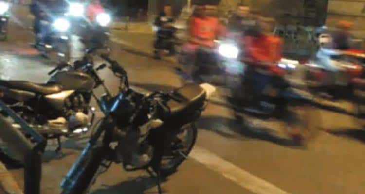 Los “motoqueros”  vandalizaron plaza Constitución
