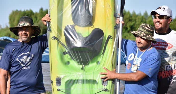 Un sampedrino se quedó con el masivo concurso de pesca en kayaks