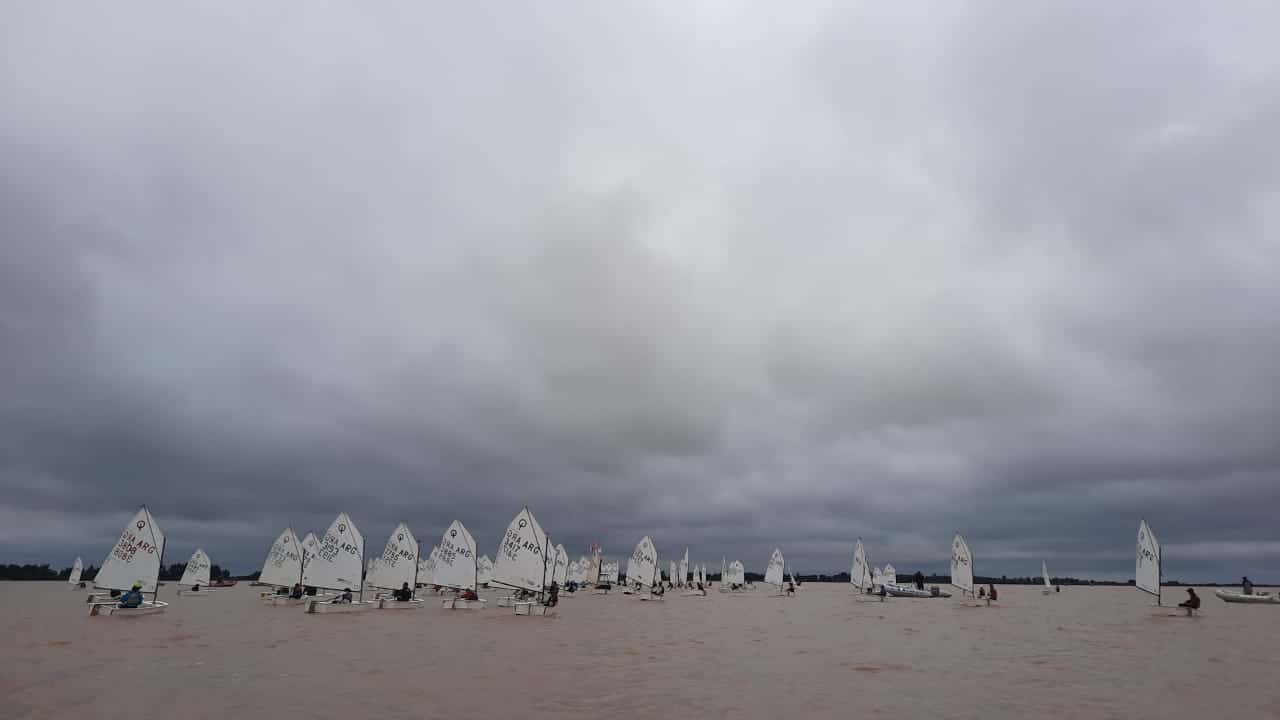 El Gran Prix del Litoral arrancó en Náutico con más de 200 barcos