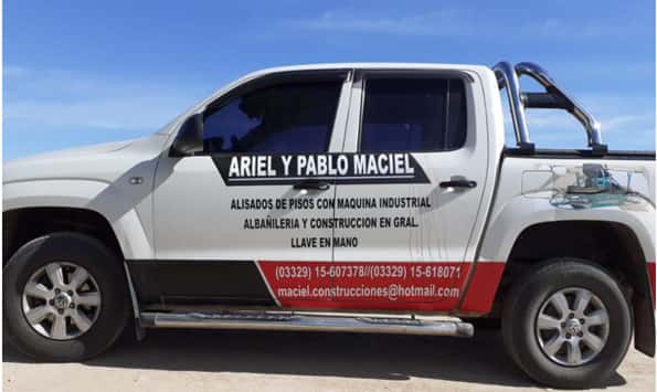 La camioneta en la que se movilizarían Ariel Maciel y la adolescente.