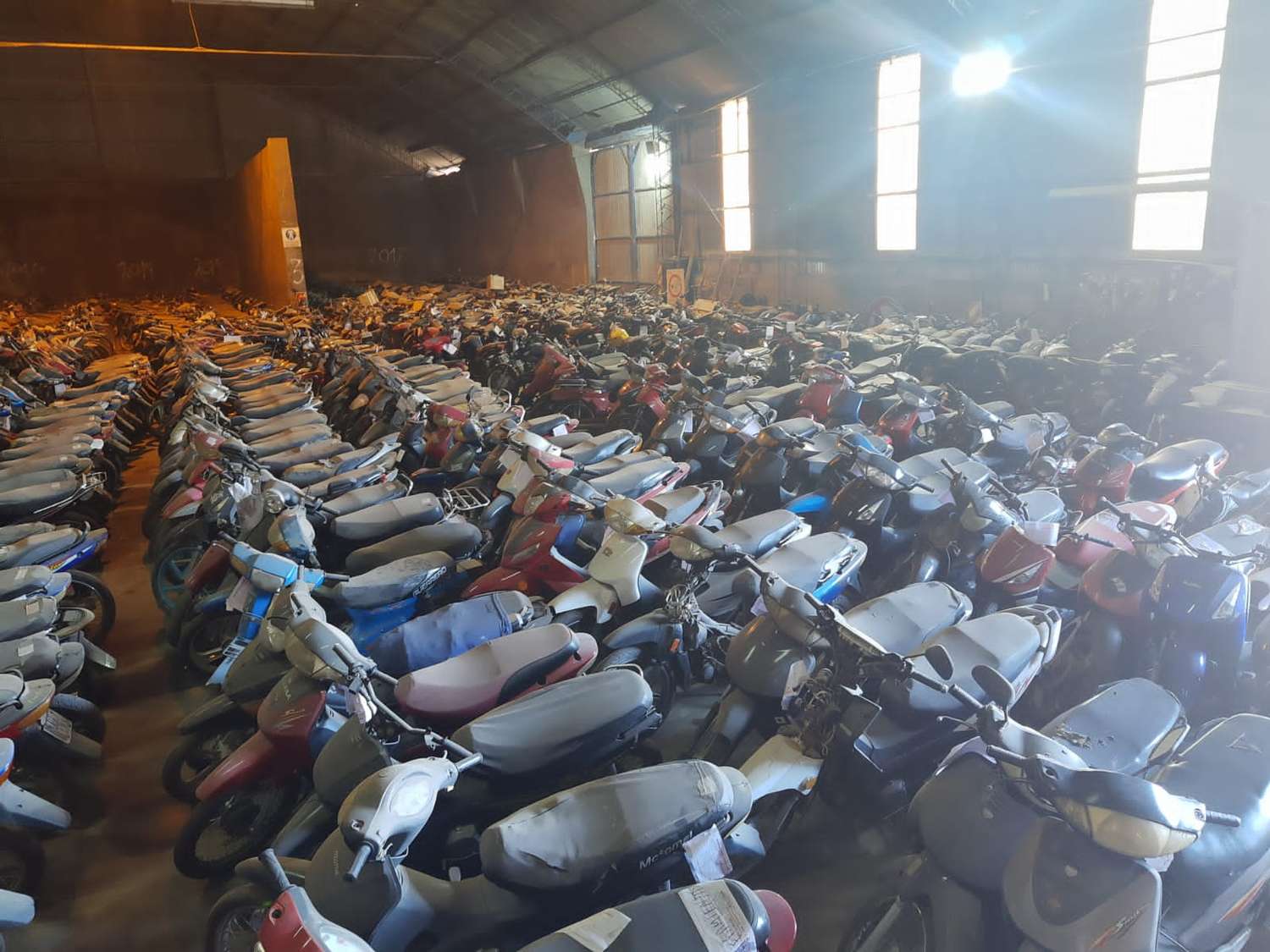 Hay 500 motos para compactar en el depósito municipal