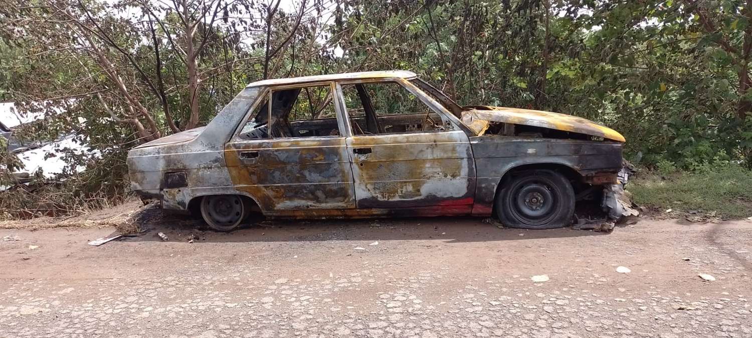 Denuncian el incendio intencional de un auto: era de un albañil y perdió sus herramientas