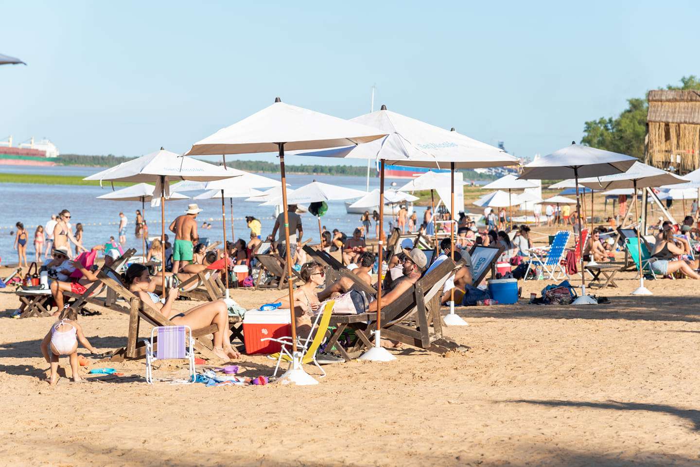 Verano con playas en San Nicolás: qué dijo Manuel Passaglia sobre la planificación y el turismo