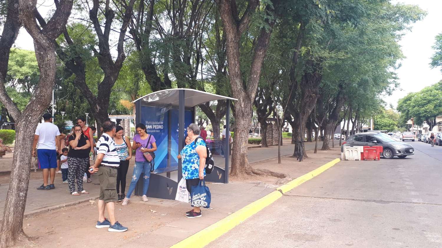 Colectivos: señalizaron la parada y hay nueva garita en Plaza Belgrano