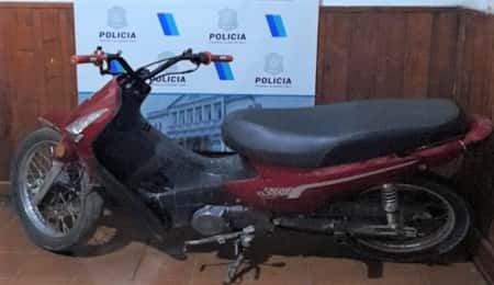 Santa Lucía: menor de edad circulaba con escape libre y le secuestraron la moto