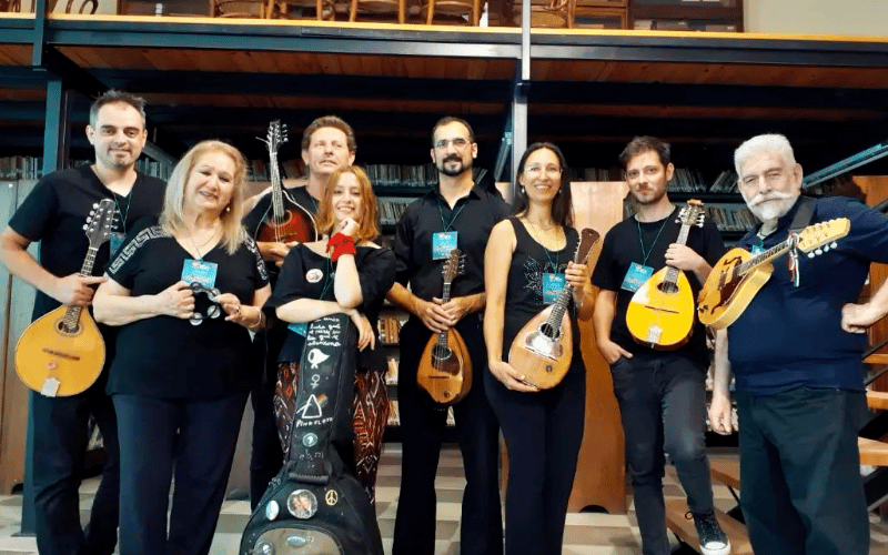 La Sociedad Italiana cumple 150 años y comienza a celebrar con una orquesta de mandolinas