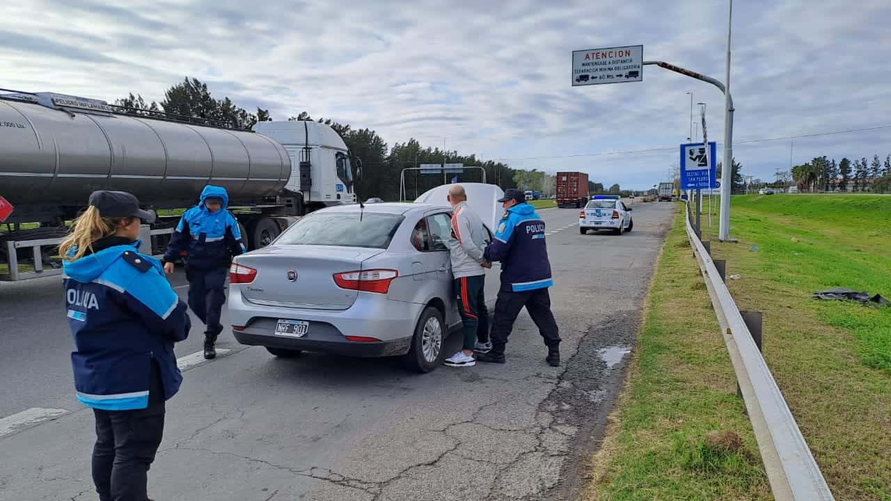 Ruta 9: Policía Vial recuperó un auto robado