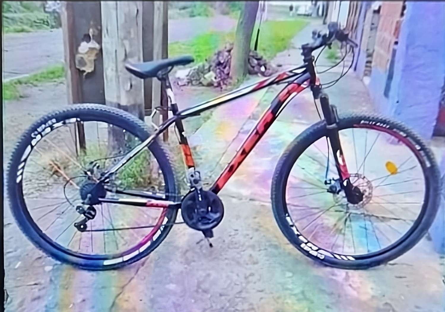 Buscan bicicleta robada en la escuela Normal