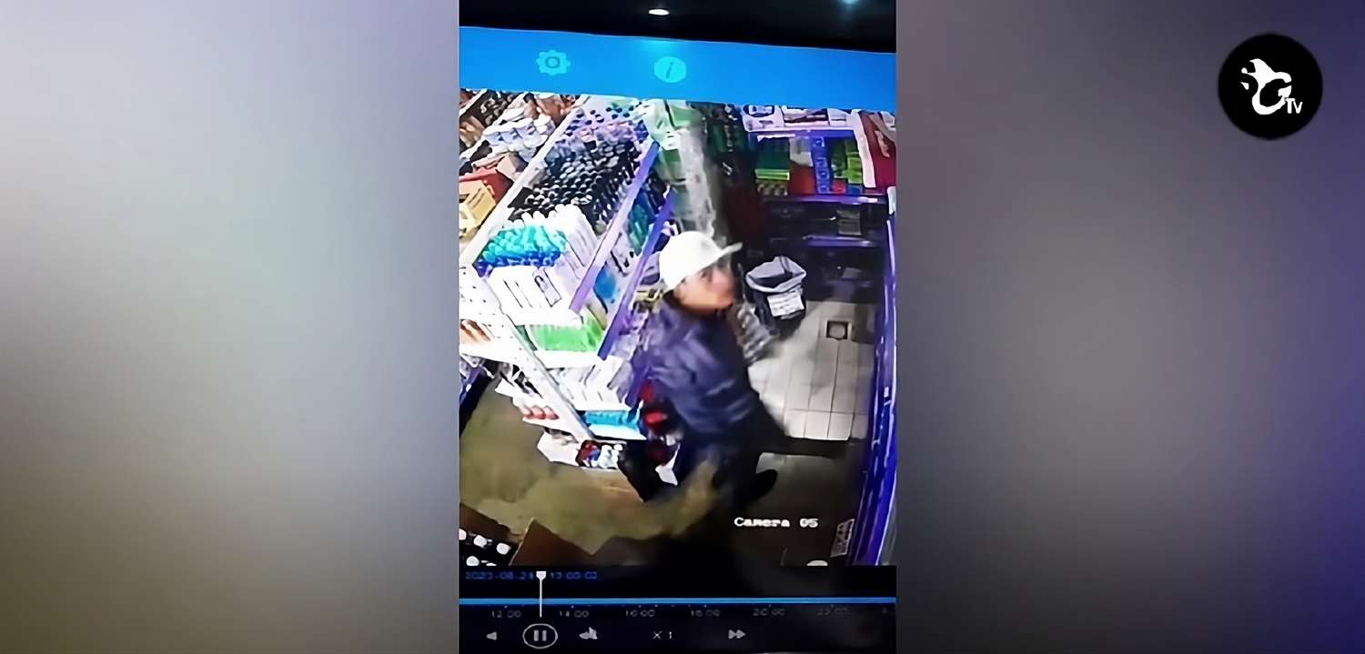 Entró a un comercio, miró a la cámara y robó: todo quedó filmado
