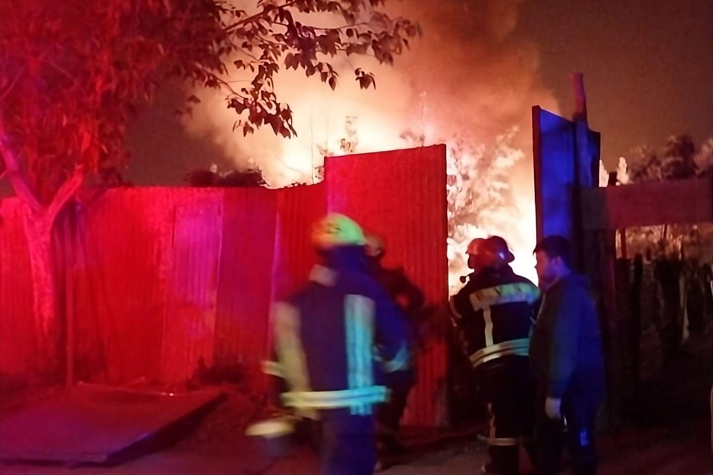 Incendio intencional en Bozzano al 1100: aseguran que quieren “quedarse con el terreno”