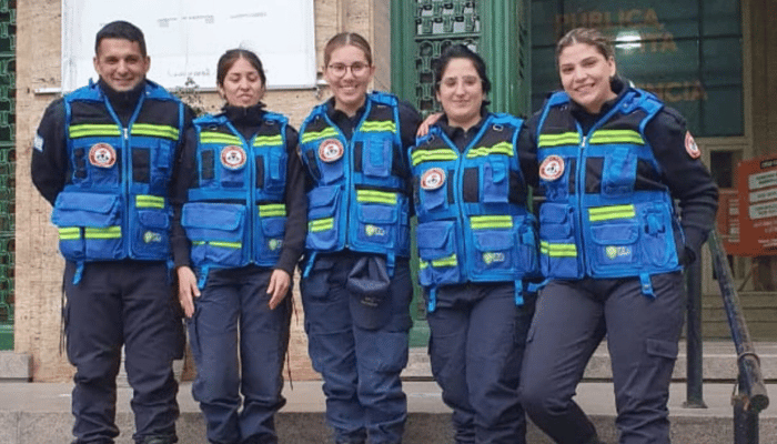 La brigada de “primeros auxilios emocionales” de Bomberos tiene nuevos integrantes