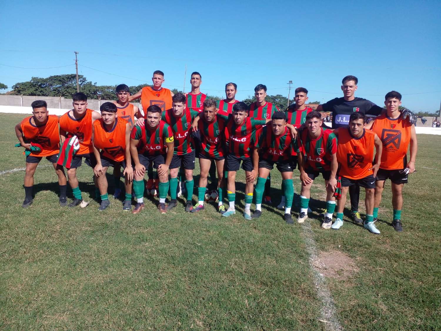 Copa de Clubes: Defensores Unidos juega en San Nicolás buscando su segunda victoria