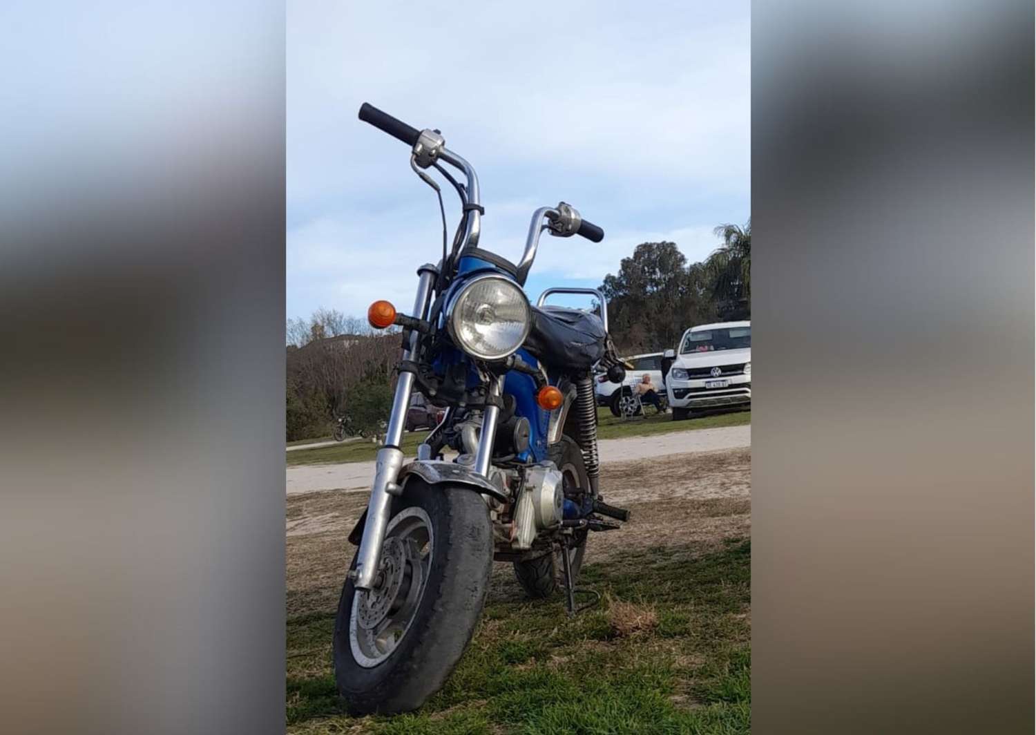 Ingresaron al patio de su casa y le robaron la moto