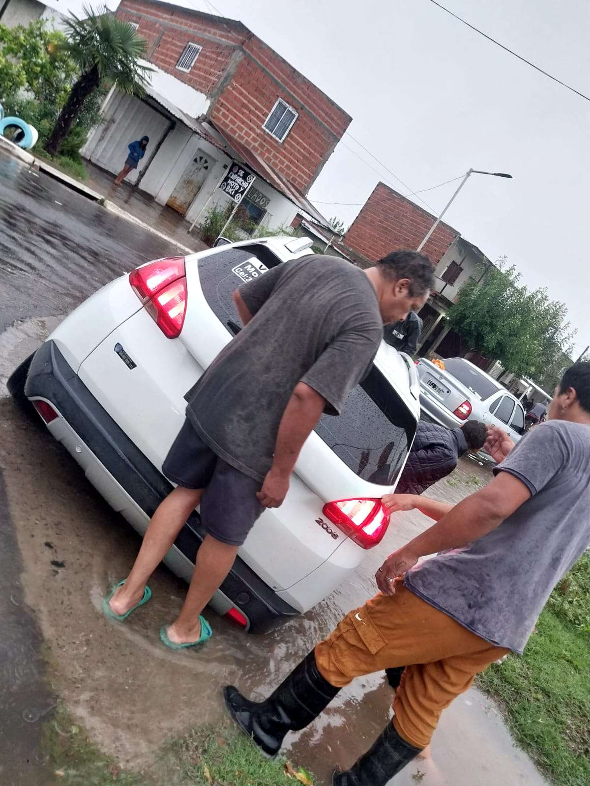 Rescatan el auto de Guadalupe Fraga