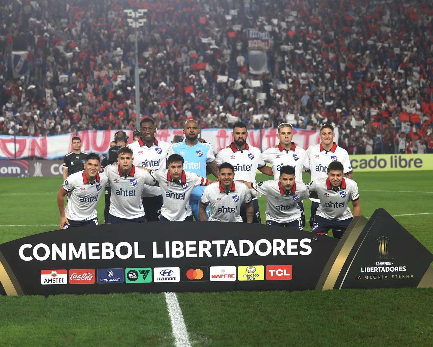 Copa Libertadores: Gabriel Baéz Corradi fue titular en el empate de Nacional ante River