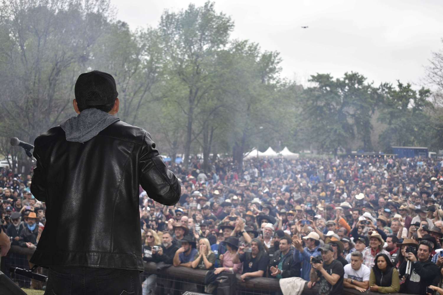 Multitud country 2023 Guille