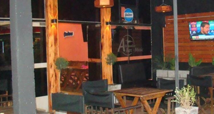 Policía clausuró bar ubicado en Mitre al 1000