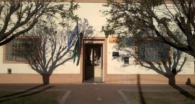 “No al cierre”: El Bachillerato de Adultos de Santa Lucía no abrió la inscripción a primer año y hay polémica