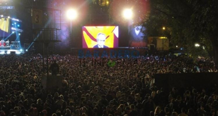 Baradero: 9000 personas disfrutaron del primer show de Don Osvaldo