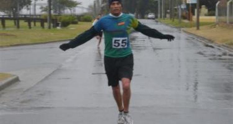 José Castro ganó bajo la lluvia