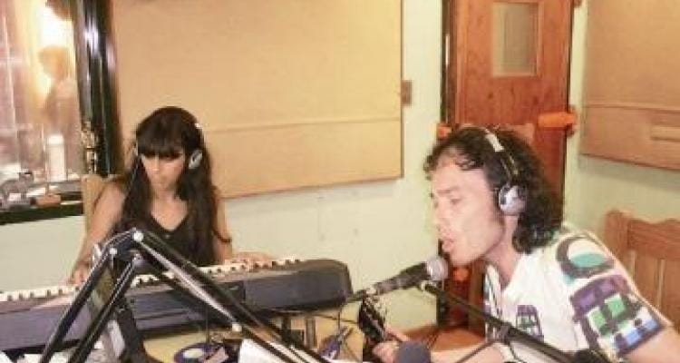 Vidrios Rotos tocó en La Radio