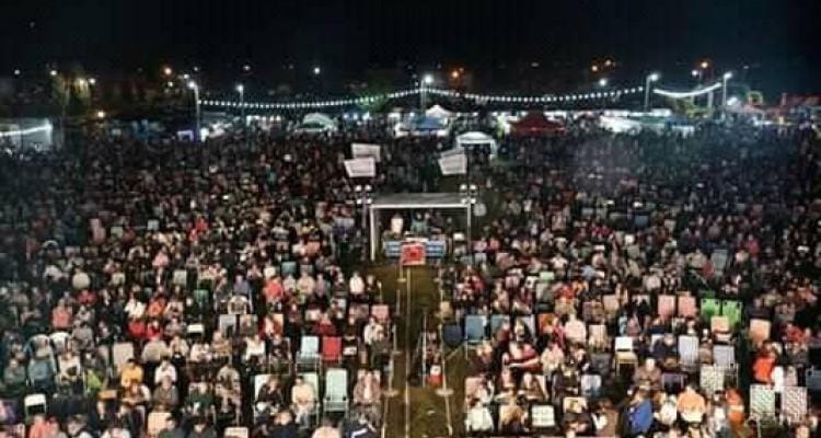 Gobernador Castro: Ultima noche para la Fiesta del Durazno