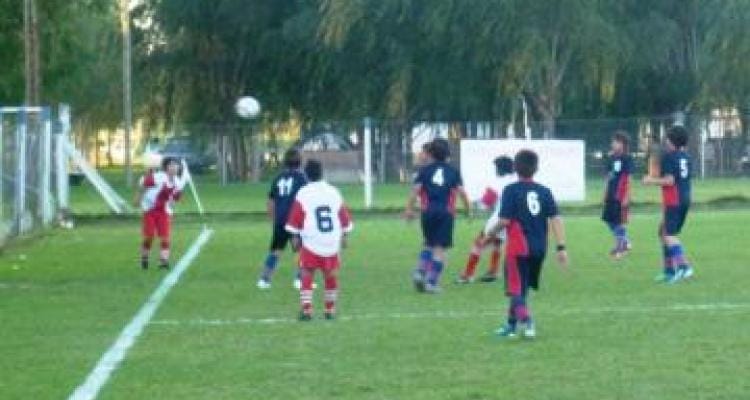 Fútbol Infantil: Juegan la fecha 12