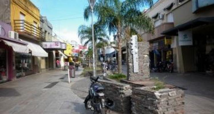 Amorín: “Desde que está la peatonal han bajado las ventas”