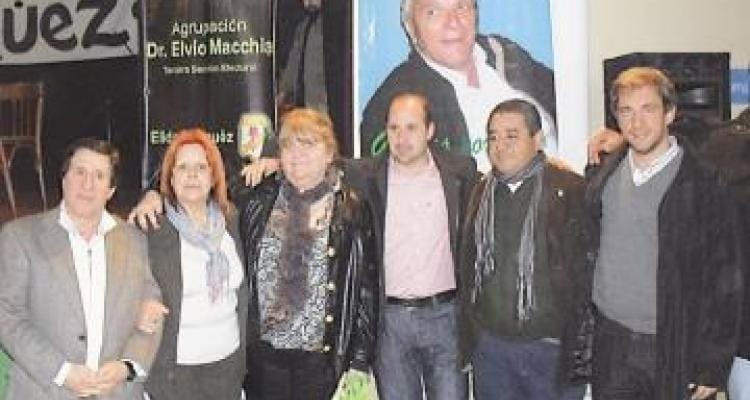 Lanzamiento de la agrupación “Elvio Macchia” en Lanús