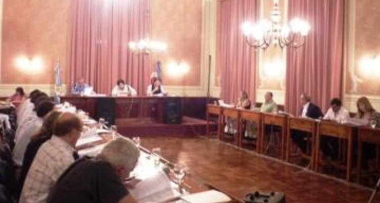 Comisión investigadora: Sesionan en el Salón Dorado y no en Gobernador Castro