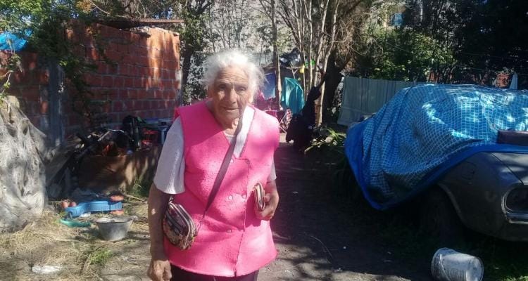 Anciana denunció que su nieto la golpeó y la echó de su propia casa, donde vivía con él