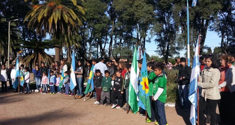 25 de Mayo: Con desfile, acto central en Río Tala
