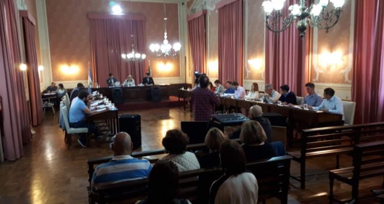 Banca Abierta confirmada para pedirles a los concejales en sesión #QueSeBajenLasDietas