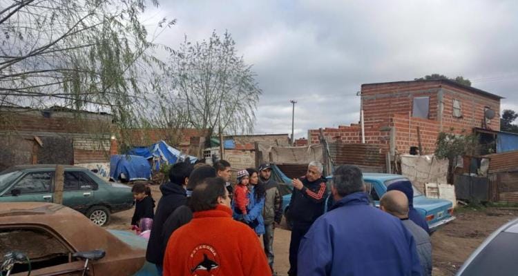 Firman convenio para “urbanizar” el barrio El Argentino