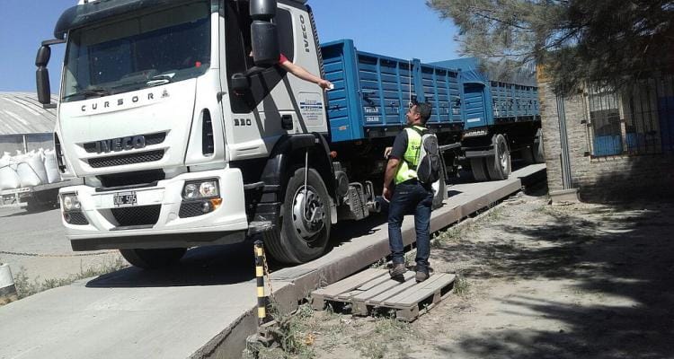 Conflicto con camioneros: Juez de Faltas denunció amenazas de muerte