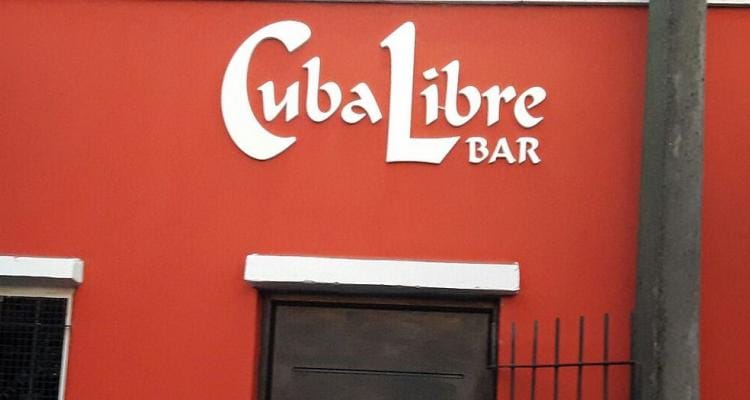 Clausuraron el bar Cuba Libre por exceso de ocupación