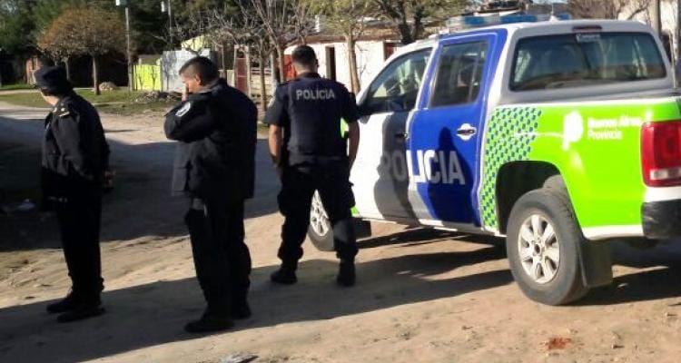 El Argentino: Tres detenidos con “tumberas” en allanamiento en que menores apedrearon móviles