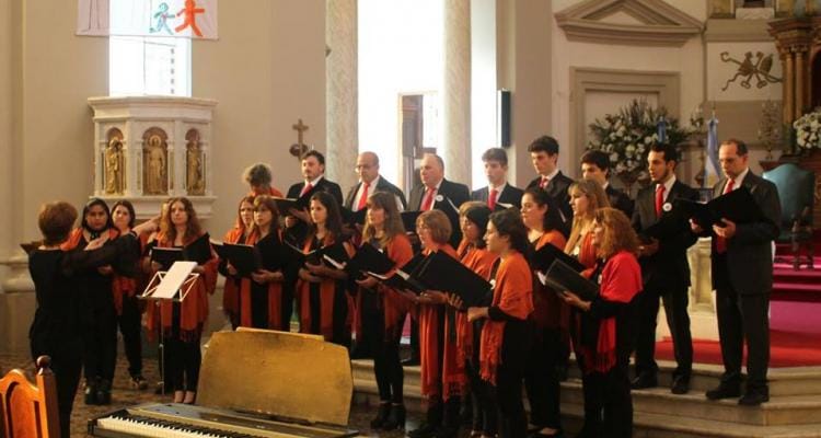 El Coro Polifónico interpreta la “Misa Criolla” en la Parroquia Nuestra Señora del Socorro este sábado