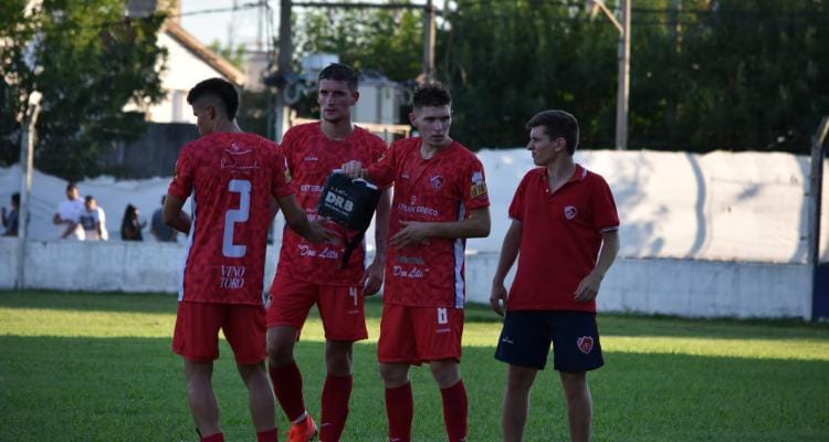 Torneo Regional: Mitre se juega la vida en el Estadio Municipal ante General Rojo