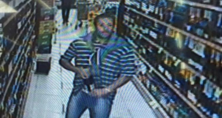 [Video] Otra vez, robaron una botella de fernet en un supermercado