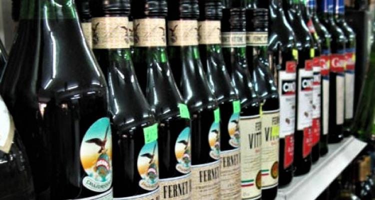 Aprehendido por robar dos botellas de fernet en supermercado chino