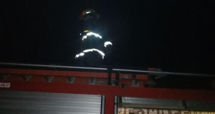 Bomberos sofocó incendio en Las Provincias al 2100