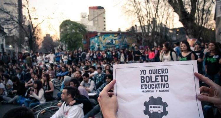 Oficialismo propone “Boleto escolar gratuito” para estudiantes, docentes y no docentes