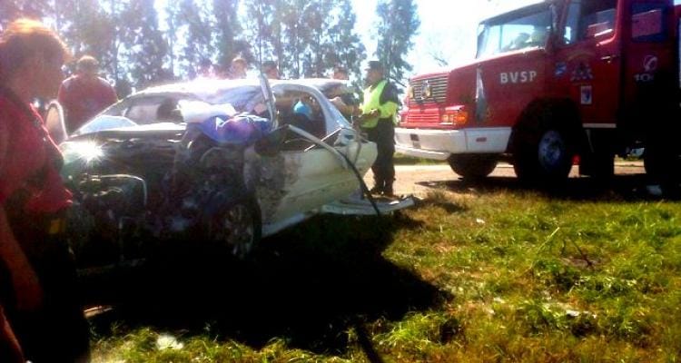 Accidente en Ruta 9: Bomberos rescató a una persona que quedó atrapada entre los hierros