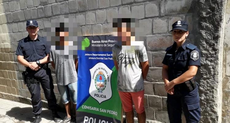 Dos delincuentes detenidos tras asaltar a turistas en la zona del puerto