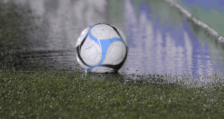 Por la lluvia, fútbol suspendido