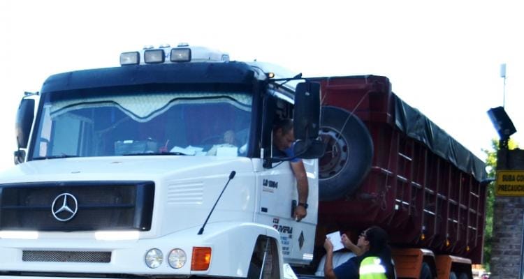 Escándalo de la Balanza: El día que Burgos se peleó con un camionero por 200 pesos