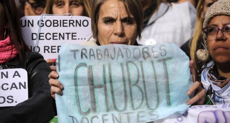 Por el conflicto en Chubut, Feb y Suteba adhieren al paro nacional docente